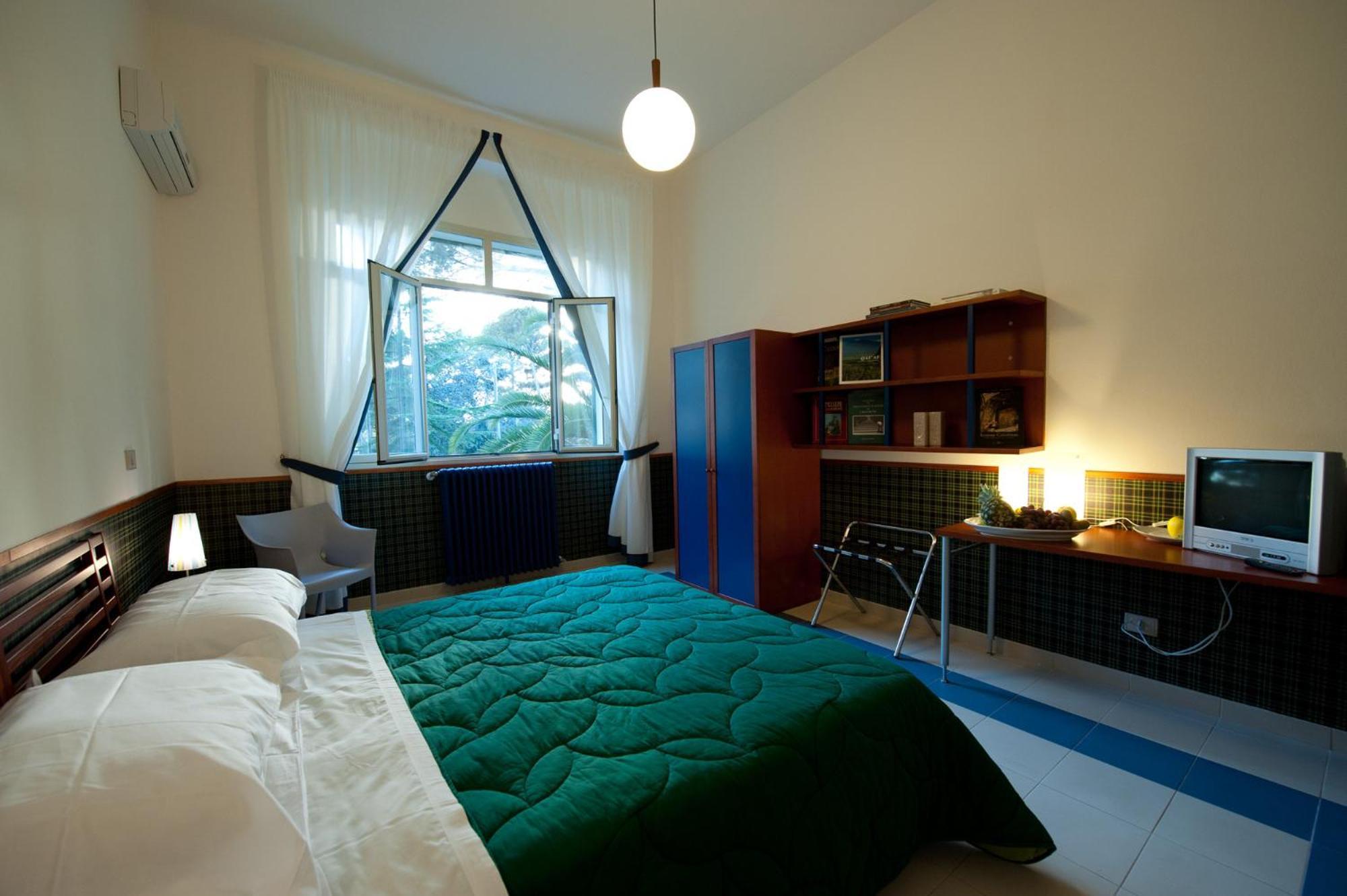 Hotel Villa Sturzo กัลตาจีโรเน ภายนอก รูปภาพ